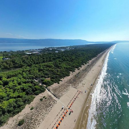 Viola Club Village & Camping Foce Varano Extérieur photo