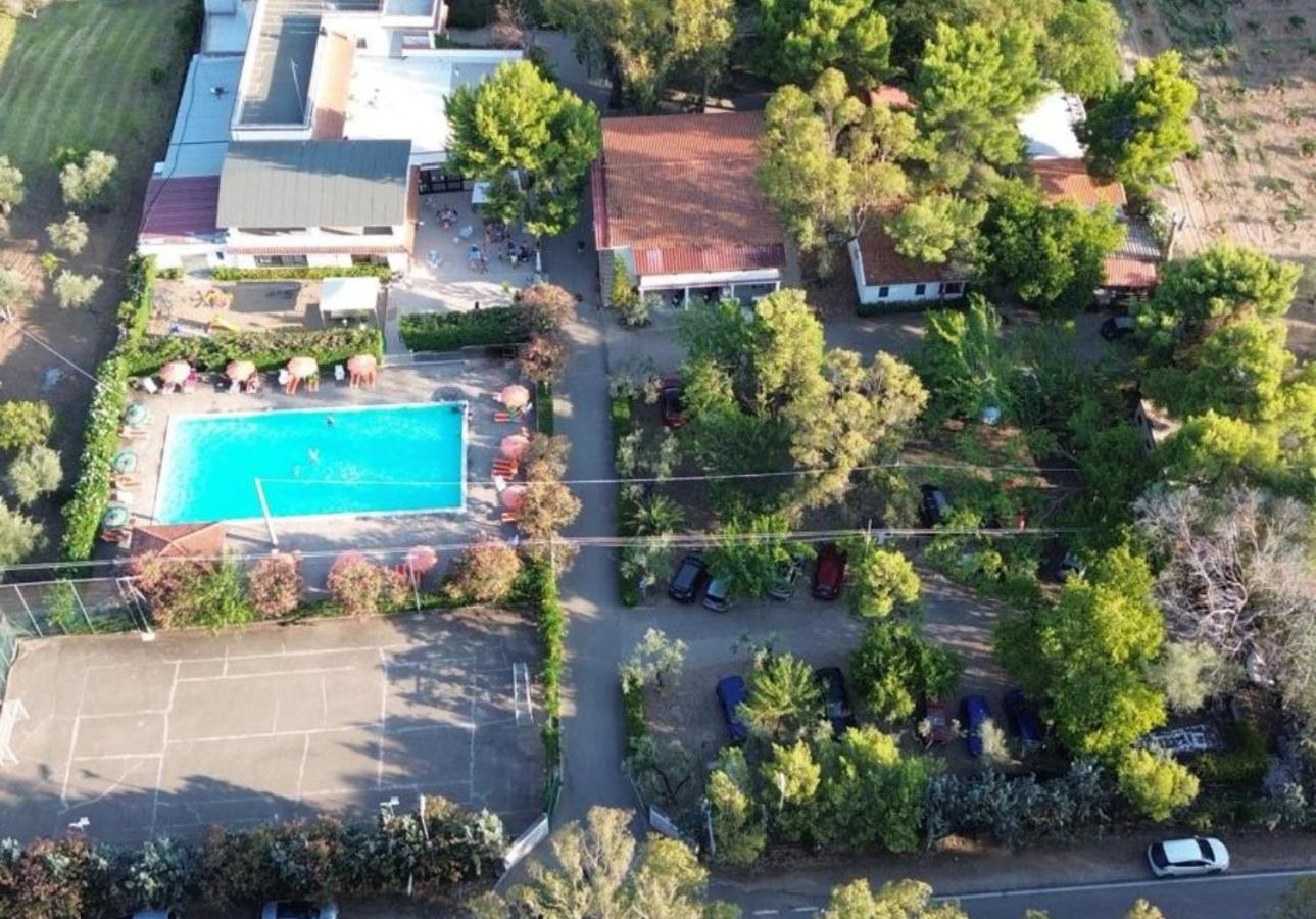 Viola Club Village & Camping Foce Varano Extérieur photo